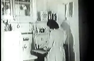 فيديو مجاني قرنية ربة منزل بارع في خمر الإباحية