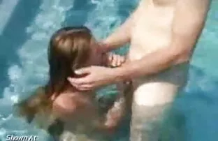 فيديو مجاني الجنس في بركة