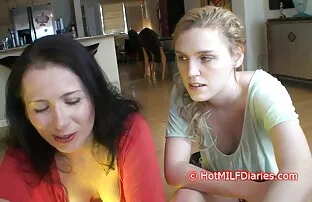 فيديو مجاني تظهر مامي لابنة عمي كيفية مص القضيب