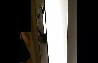 فيديو مجاني امض في غرفة الملابس