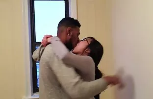 فيديو مجاني طالبة كورية تخرج مع أول رجل أسود لها.