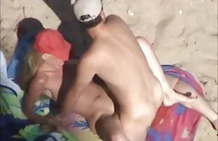 فيديو مجاني الجنس في الشاطئ