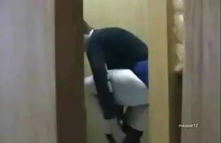 فيديو مجاني الجدة المتلصص