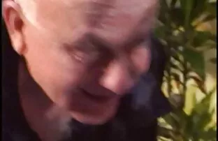 فيديو مجاني يظهر الرجل الكلبة شقراء له كبير الثدي لزوجته