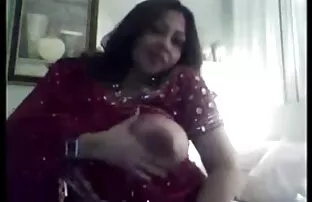 فيديو مجاني الساخنة الهندي فتاة يظهر لها كبير الثدي ، كس تظهر