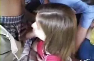 فيديو مجاني اختار لطيف في سن المراهقة ويحصل على المص ووجه