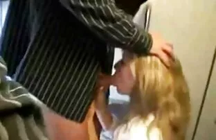 فيديو مجاني أبناء الأم تمتص الديك