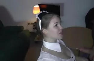 فيديو مجاني لورا يونغ خادمة ألمانية