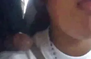 فيديو مجاني في وجهه