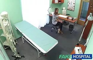 فيديو مجاني ربة منزل مثيرة تغش زوجها مع طبيبها