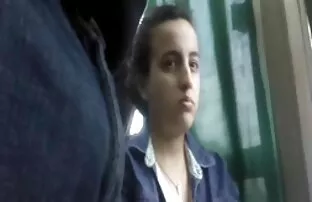 فيديو مجاني يحب بطنها. بمكافأة