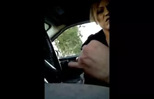 فيديو مجاني امض أثناء القيادة مقرن ، يسحب للمزيد
