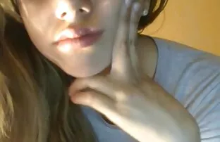 فيديو مجاني لطيف في سن المراهقة عارية