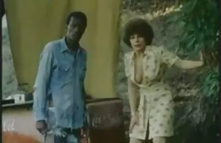 فيديو مجاني على ويتي أن تمتص طريقها للخروج