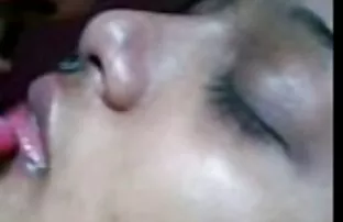 فيديو مجاني منتديات بنجلاديش عاشق التقبيل بعد ممارسة الجنس