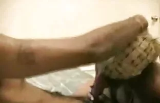 فيديو مجاني في غطاء الغيتو