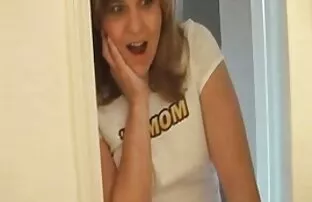 فيديو مجاني صديق ابن الأم