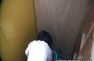 فيديو مجاني شابات يخلعن ملابس السباحة