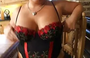 فيديو مجاني زوجة BBW 1