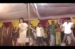 فيديو مجاني الرقص الرطب عارية