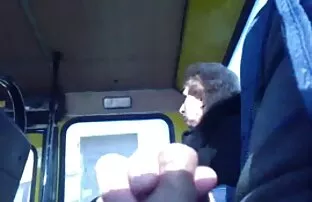 فيديو مجاني صبي في وسائل النقل العام