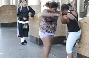 فيديو مجاني فيلم Outlaw's fight bf movie sexy