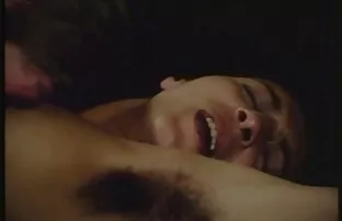 فيديو مجاني إنه مشعر.