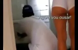 فيديو مجاني وامض