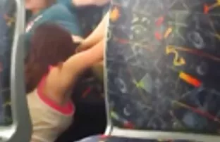 فيديو مجاني مثليات الساخنة الأكل كس على متن الحافلة في ملبورن
