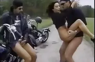 فيديو مجاني إيريكا بيلا الثلاثي